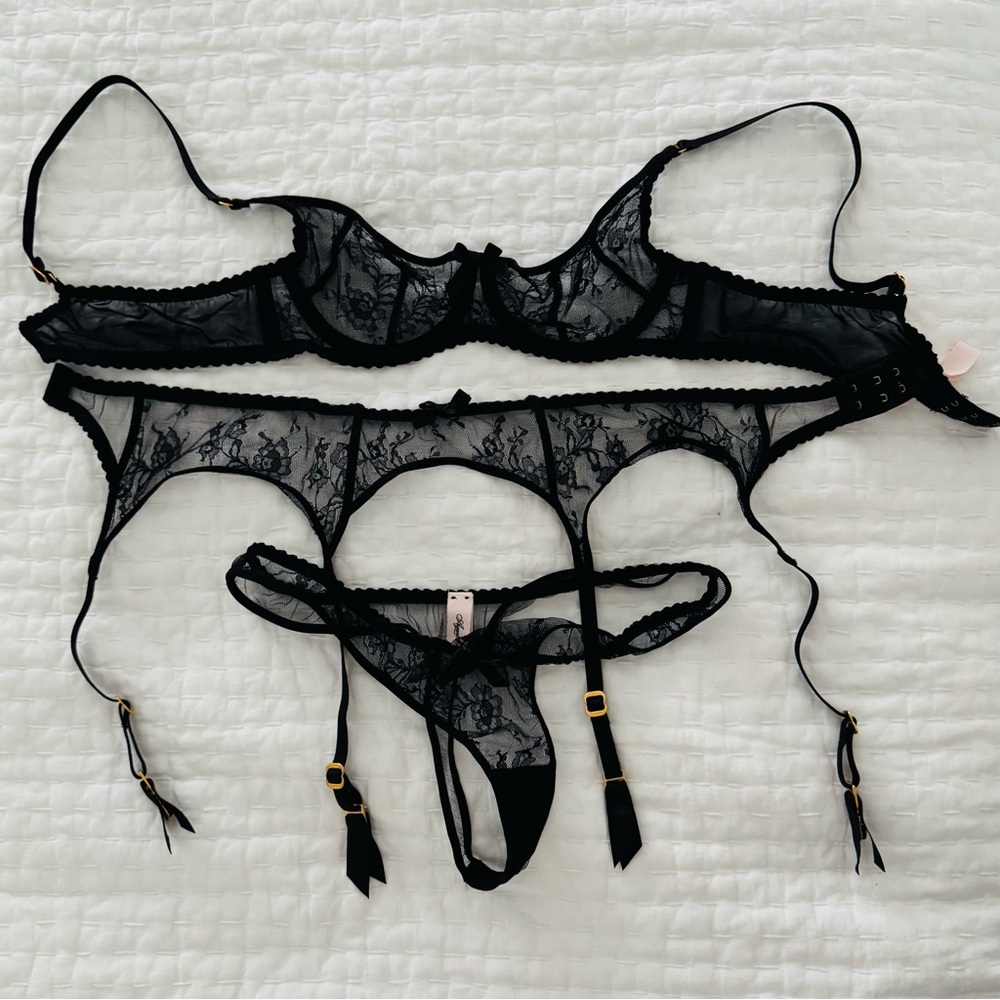 Agent Provocateur Sachaa Bra, Suspender belt, Thong - Picture 7 of 8